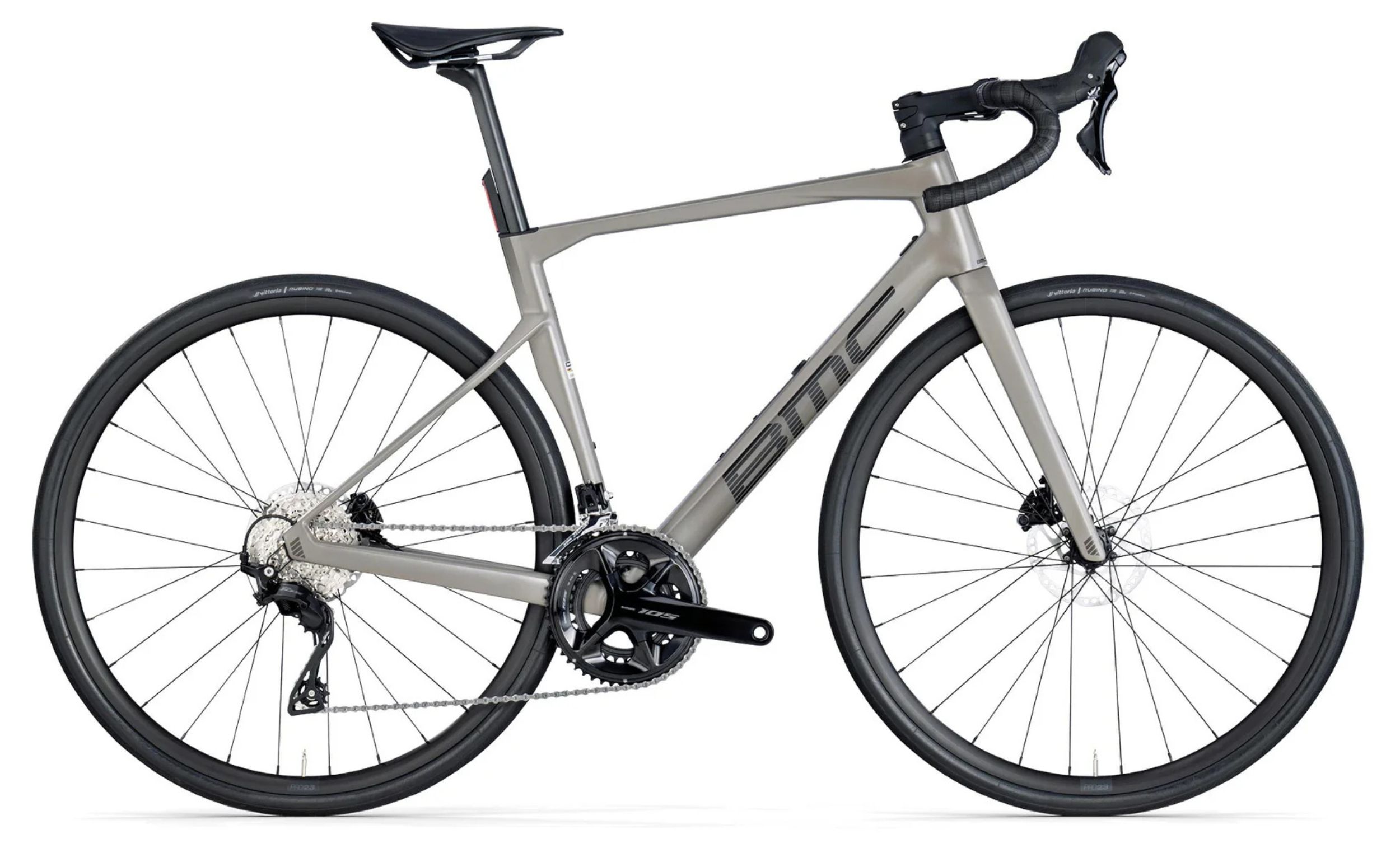BMC-Roadmachine-Three-grey-Seitenansicht-rechts.jpg BMC Roadmachine THREE CARBON Shimano 105 – Bild 1